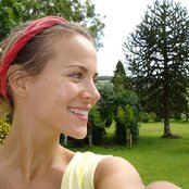 Gemma Hayes - List pictures