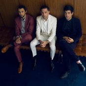 Mini Mansions - List pictures