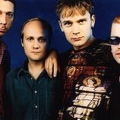 Neljä Ruusua - List pictures