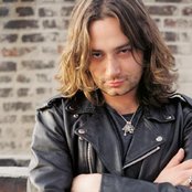 Constantine Maroulis - List pictures