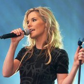Jennifer Paige - List pictures