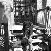 Valerie June - List pictures