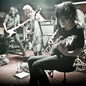 Mono - List pictures