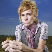 A Rocket To The Moon - List pictures