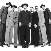 Big Bad Voodoo Daddy - List pictures