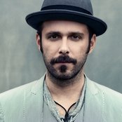 Greg Laswell - List pictures