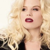 Megan Hilty - List pictures