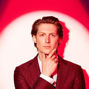 Eric Hutchinson - List pictures
