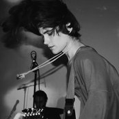 Diiv - List pictures