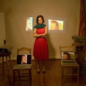 Venus Hum - List pictures