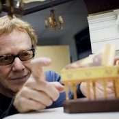 Danny Elfman - List pictures