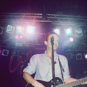 The So So Glos - List pictures