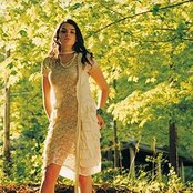 Leona Naess - List pictures