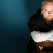 Ben Moody - List pictures