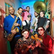 Debo Band - List pictures