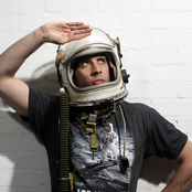 Example - List pictures