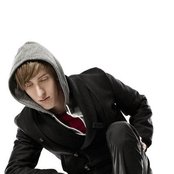 Colin Munroe - List pictures