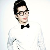 Bobby Andonov - List pictures