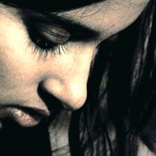 Anjulie - List pictures