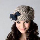 Nikki Yanofsky - List pictures