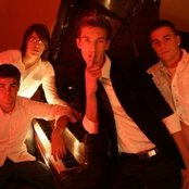 Push Play - List pictures