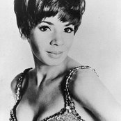 Shirley Bassey - List pictures
