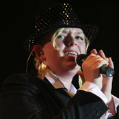 Whitney Wolanin - List pictures