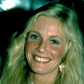 Kim Carnes - List pictures