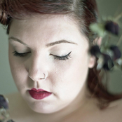 Mary Lambert - List pictures