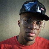 Donnis - List pictures