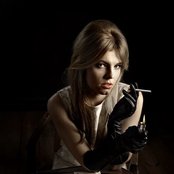 Ania Dabrowska - List pictures