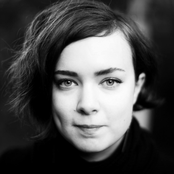 Klara Lewis - List pictures