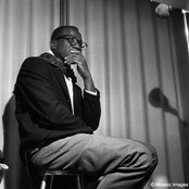 Bill Henderson - List pictures