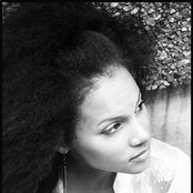 Leah Smith - List pictures