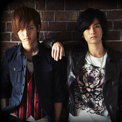 Edge Of Life - List pictures