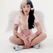 Melanie Martinez - List pictures
