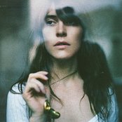 Feist - List pictures