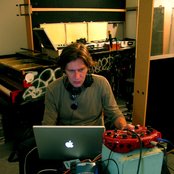 Fennesz - List pictures