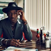 Leon Bridges - List pictures