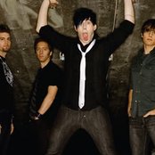 Mariana's Trench - List pictures