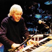 Dave Greenslade - List pictures