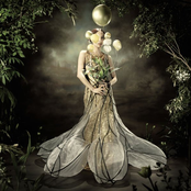 Hitoto Yo - List pictures