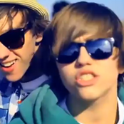 Ian Thomas - List pictures