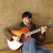 Jaron And The Long Road To Love - List pictures