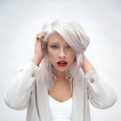 Moya - List pictures