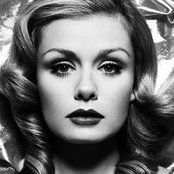 Katherin Jenkins - List pictures