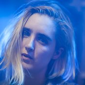 Shura - List pictures