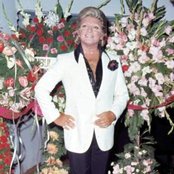 Zeki Muren - List pictures