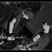 Hug Me Mum - List pictures