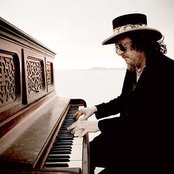 Zucchero Fornaciari - List pictures